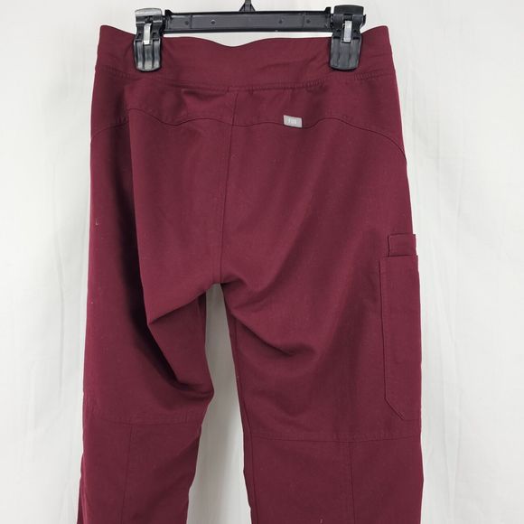 Burgundy Figs Kade Cargo Scrub Pants Women's Size Petite Medium - Picture 8 of 9
